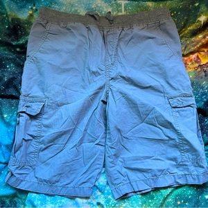Boys size 14 pull on cargo shorts.